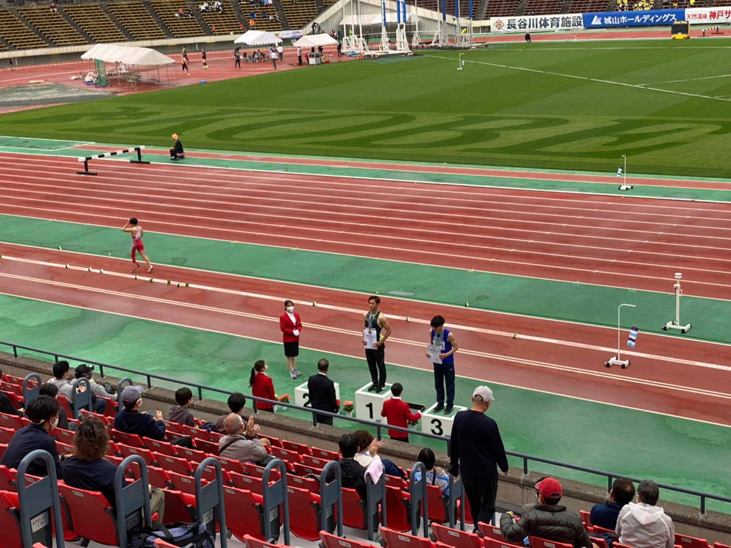 【兵庫リレーカーニバルで大ジャンプ】吉田弘道が男子走幅跳で優勝したらしい！「ファールで8m超えてた」